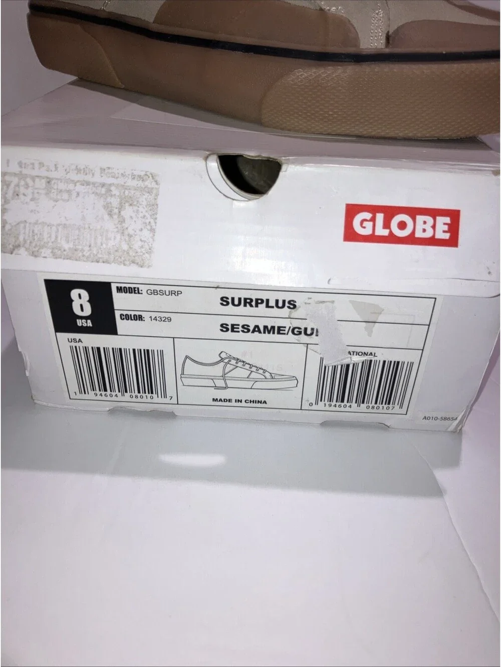 Globe Skateboard Shoes Surplus Sesame/Gum Men’s Size 8 NEW